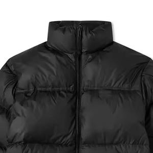 Veste à bulles pour homme avec un style streetwear moderne, ce qui en fait le choix parfait pour la veste d'hiver - Product Image 5