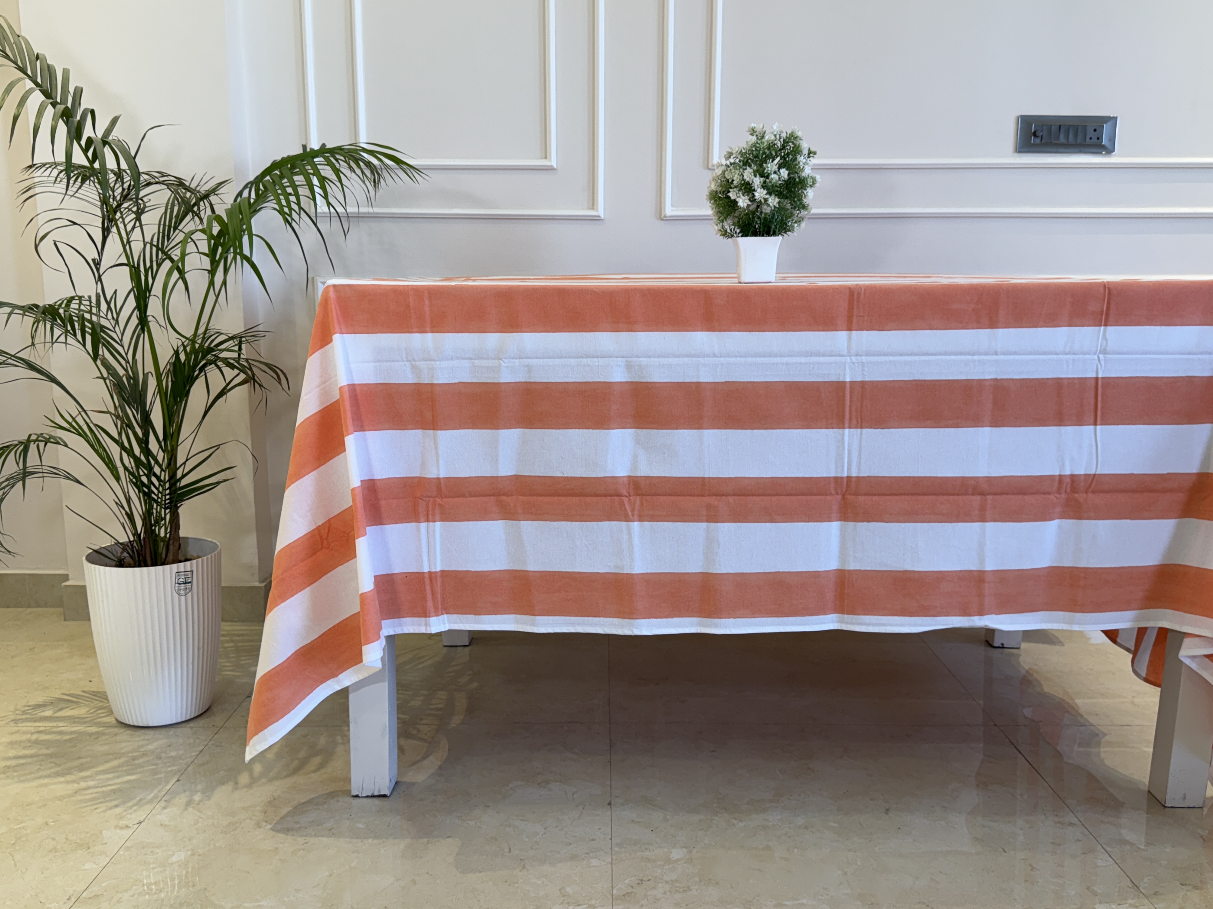 Blanc et orange