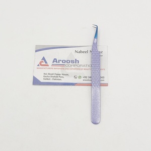 Venta al por mayor de pinzas de extensión de pestañas de diamante de acero sostenible 90 grados Punta de Plasma azul logotipo personalizado pinzas de pestañas moradas - Product Image 3