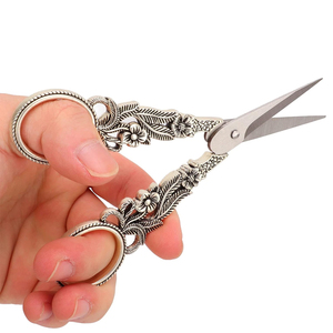 Ciseaux de maquillage professionnels pliables en acier inoxydable de haute qualité avec manche en céramique noir, vente en gros, OEM - Product Image 3