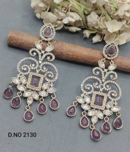 Elegante conjunto de joyería de moda Mehandi SKU 2130 C1 que incluye pendientes elegantes y moissanita - Product Image 2