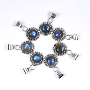 Pendentif rond en labradorite bleue chatoyante fait main, en argent sterling 925 plaqué, bord perlé, bijoux en pierres précieuses naturelles pour la vente en gros - Product Image 4