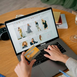 Soluciones Transformadoras de Comercio Electrónico para Tiendas Magento Pro Dynamic: Potenciando un Crecimiento Escalable y una Experiencia Digital de Élite - Product Image 2