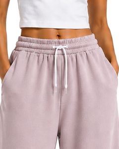 Pantalones de chándal anchos de mujer rosa empolvado personalizados, de cintura alta, ajuste holgado, estilo casual urbano, de felpa, con cordón y bolsillos - Product Image 5