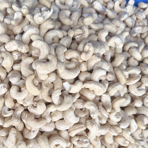 High Quality Raw Cashew <b>Nuts</b> Vietnam Ww180 Ww320 Ww240 Cashew <b>Nut</b> <b>Kernels</b> Santigo Cashew Vietnam Customized Packaging - Product Image 1