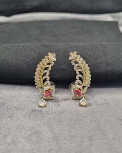 Pendientes de Oreja con Diseño de Hojas Glamorosas y Diamantes Americanos, Elegantes y Brillantes, Chapados en Oro Antiguo, Fabricante de Pendientes de Moda - Product Image 2