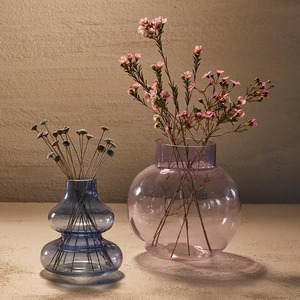 Vase en verre Coast, vase décoratif élégant pour la décoration contemporaine de la maison et les présentations sur table - Product Image 5