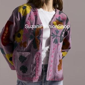 Suzani artisanal unisexe en velours brut brodé floral, à manches longues, écologique, respirant, épais, style hiver, ouvert sur le devant - Product Image 5