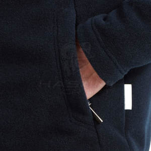 Nouvelle collection de vêtements d'hiver pour hommes, veste en polaire élégante et chaude, fabriquée avec un tissu doux pour un confort tout au long de la journée - Product Image 5