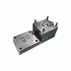 Fabricación de moldes de inyección de plástico personalizados y especializados para la fabricación de hardware industrial robusto - Product Image 1