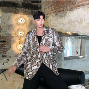 Chaqueta de moda para hombre, de piel sintética de serpiente, ecológica, con certificación Oeko-Tex, abrigos de piel sintética para hombre. - Product Image 4