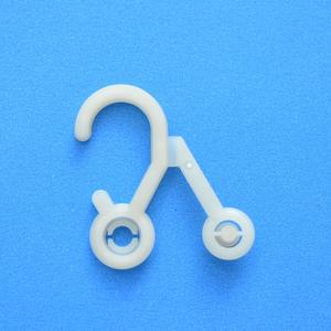 Crochet en plastique pour affichage Crochet Bio-QP 10 en plastique biodégradable Crochets pour vêtements Accessoire Emballage du Vietnam 500 pcs/sac - Product Image 2