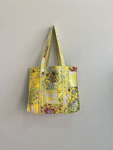 Sac fourre-tout en coton matelassé fait main, motif floral, taille extra large, sac de shopping, poignée longue, 100% écologique - Product Image 5