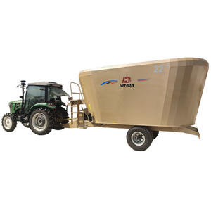 Mélangeur TMR horizontal monté sur tracteur pour le broyage et le mélange des aliments pour bovins et moutons - Product Image 1