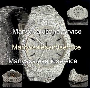 Stainless Steel & Moissanite Round Case Silver Crystal Glass Dial 10 Bar Water Resistance Bracelet Clasp <b>Mechanical</b> <b>Watch</b> - Product Image 1