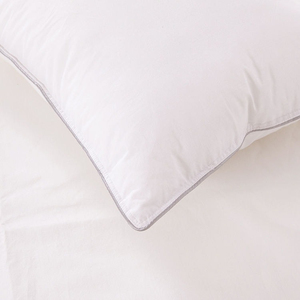 Oreillers de lit de haute qualité, design OEM 2026, modernes, doux, respirants, en coton 200TC, ignifuges, anti-acariens, avec logo personnalisé - Product Image 3