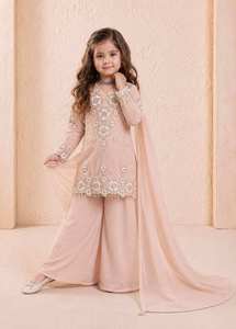 Tenue ethnique pour filles, haut en soie brodé avec un ensemble assorti Sharara et Dupatta, tenues de mariage pour enfants (LX 246) DC - Product Image 3