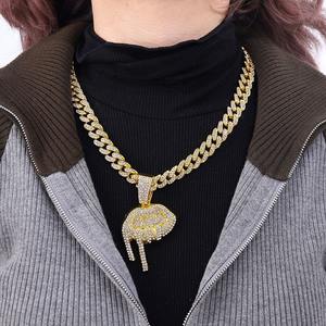 Collar de moda hip hop personalizado para hombre, cadena cubana de 13 mm, chapado en oro, con colgante de labios con incrustaciones de diamantes, estilo llamativo, para fiestas - Product Image 2