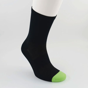 2026 Latest Fashion <b>Men's</b> High Quality Athletic Crew <b>Socks</b> <b>Compression</b> Fit and Quick Dry Fabric Made <b>Socks</b> for Sale - Product Image 4