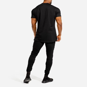 T-shirt de sport pour homme, léger et extensible, pour l'entraînement et les exercices, vêtements de sport pour homme avec logo personnalisé - Product Image 4