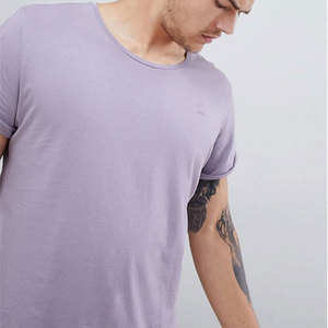 T-shirt en coton à manches courtes pour homme, couleur unie violet, col rond, coupe classique, jersey décontracté, logo sur le devant - Product Image 1