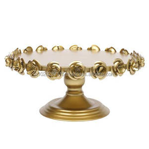 Support à gâteau en métal, finition polie, présentoir à desserts pour les occasions festives, élégant, robuste, réutilisable, pièce maîtresse décorative - Product Image 1