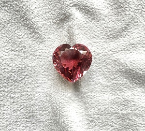 Pierre de tourmaline rose naturelle de 11,68 carats, taille cœur, pour la création de bijoux fins - Product Image 5