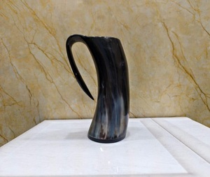 Taza para Beber Hecha a Mano con Cuerno de Búfalo Ecológico |   Accesorios Modernos para Bar Estilo Vikingo (Venta al Por Mayor) - Product Image 4