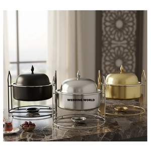 Juego de Tres Calentadores de Comida de Primera Calidad, Cazuelas de Diseño Hechas a Mano, Última Colección, Olla Decorativa de Metal - Product Image 1