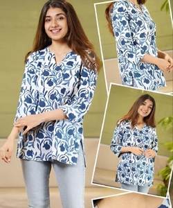 Kurti Informal Étnico de Rayón con Estampado Floral Indio para Mujer, Cuello en V, Manga Corta, Material Reciclado, Largo Midi, Corte Regular, para Fiesta - Product Image 1