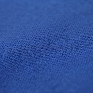 Cardigan universitaire en tricot bleu roi et blanc, personnalisé avec lettres grecques, boutonné, logo brodé, pour fraternités et sororités - Product Image 6
