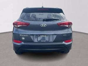 Hyundai Tucson <span class=keywords><strong>SE</strong></span> <span class=keywords><strong>2017</strong></span> Usado, Confiable, SUV 4x4 (2.0L 4 cilindros 6A) - Product Image 4