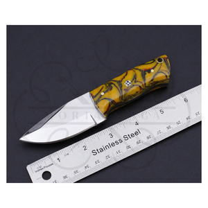 Couteau Skinner artisanal avec manche en résine jaune, couteau de chasse à lame pleine longueur - Product Image 1