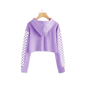 เสื้อฮู้ดครอปสีแดงสำหรับผู้หญิง แขนยาว สั่งทำขายส่งจากสหรัฐอเมริกา เสื้อฮู้ดลำลองสำหรับฤดูหนาว สไตล์ทันสมัยแนวสตรีท จากโรงงานผู้ผลิต - Product Image 4