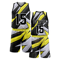 Ensemble d'uniformes de basket-ball personnalisés pour équipe avec sac à dos assorti et accessoires de performance