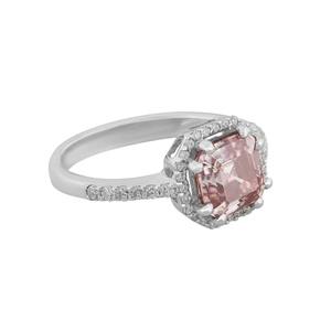 Bague en or 14 carats de qualité supérieure avec moissanite rose taillée, design intemporel et étincelant, disponible à un prix abordable - Product Image 2