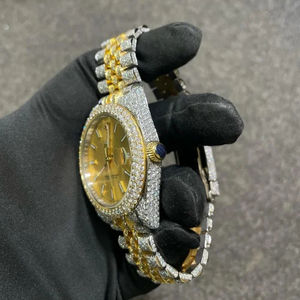 Montre de luxe en moissanite diamantée la plus vendue avec diamants de clarté VVS, logo personnalisé, boîtier rond, prix de gros, montre pour homme - Product Image 4