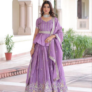 Conjunto de Lehenga Choli de algodón de la mejor calidad con estampados elegantes para bodas de verano, fiestas informales y colecciones de boutique en venta - Product Image 1