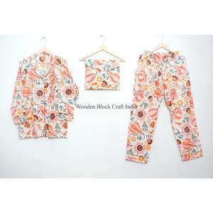 ชุดนอนผ้าฝ้ายทำมือสำหรับผู้หญิง 3 ชิ้น ดีไซน์หรูหรา สวมใส่สบาย ลายพิมพ์บล็อก คอปก ชุดนอนขายส่ง เหมาะสำหรับฤดูร้อน ฤดูใบไม้ร่วง ฤดูใบไม้ผลิ - Product Image 4