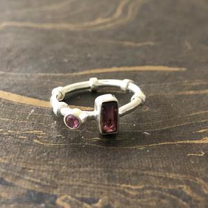 Dainty Elegant Design Gemstone <b>Ring</b> with 3.1 Grams <b>Garnet</b> - Product Image 1