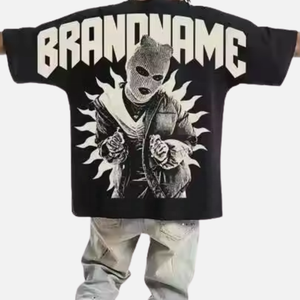 Camiseta Blanca de Manga Corta para Hombre Fly Fit con Estampado de Foto de Máscara de Gas, Estilo Urbano, Corte Regular, 100% Algodón Orgánico - Product Image 6