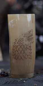 Taza de Cuerno de Búfalo Corta, de Lujo, Impermeable, Religiosa, Moderna, Vikinga, con Logotipo Personalizado y Grabados - Product Image 4