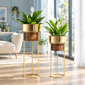Juego de Macetas de Lujo con Recubrimiento de Polvo Metálico Dorado y Detalles en Madera |   Soportes Altos para Macetas de Interior, Juego de Decoración para Sala de Estar, Hotel, Oficina y Hogar - Product Image 3