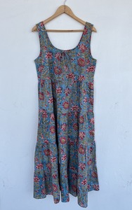 Robe d'été ample sans manches à imprimé floral bohème en coton pour femme, style étagé, pour la vente en gros - Product Image 5