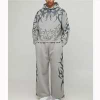 Survêtement ample pour homme, idéal pour la gym et la course à pied, tissu doux, texture agréable, design favorisant la liberté de mouvement, idéal pour un confort longue durée.