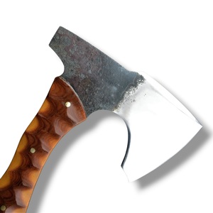 ขวานตีเปิดฝากระติ้งกลางแจ้งแบบเต็มด้าม คาร์บอนสตีล ยี่ห้อ Nordic Forge รุ่น Bearded  ด้ามไม้พะยูง  แบบ ODM ที่ปรับแต่งได้ - Product Image 6