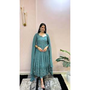Robes de soirée élégantes, magnifiques robes de soirée avec un dupatta fantaisie - Product Image 6