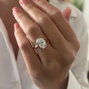 Anillo de Compromiso de Oro de 14K con Diamante Cultivado en Laboratorio de Corte Ovalado de 4 Quilates, Anillo de Boda Solitario, Elegante Regalo de Aniversario para Ella - Product Image 5