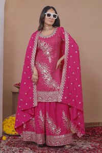 Ensemble de robe de mariée indienne et pakistanaise traditionnelle rose en crêpe naturel brodé, longueur ras du sol, coupe classique, tenue ethnique pour femme adulte - Product Image 4