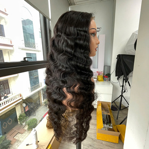 Perruque 30 pouces Cheveux vietnamiens Deep Wave Couleur naturelle Base en dentelle HD transparente Cheveux vierges Densité 250% Super Double Drawn - Product Image 3